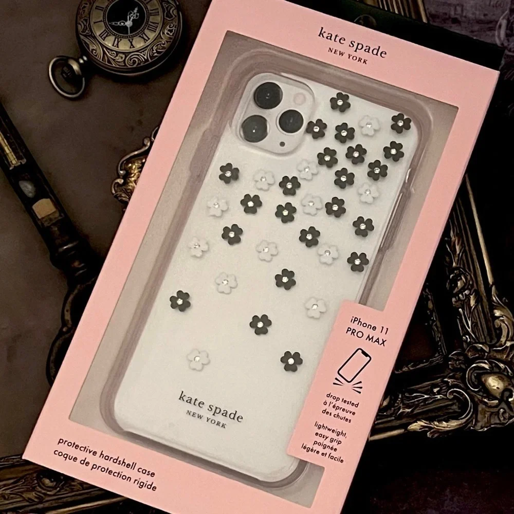KATE SPADE • Defensive Hardshell Case for Apple iPhone 11 Pro Max Black Flowers